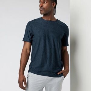 Vuori Men's Strato Tech Tee Navy Heather  Short Sleeve Tee
